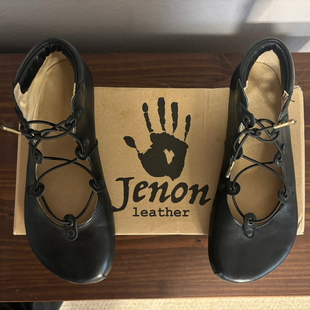Jenon Joplin flats, size 41